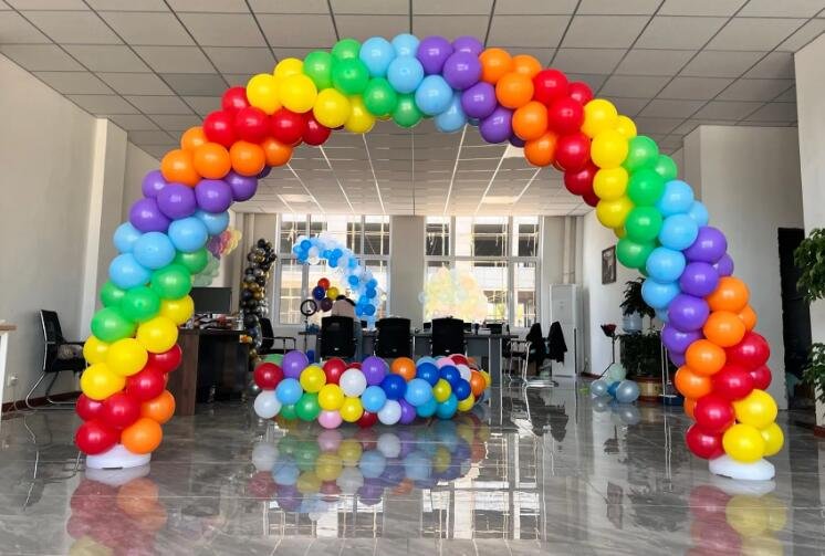 Balloon manufacturer balloon arch